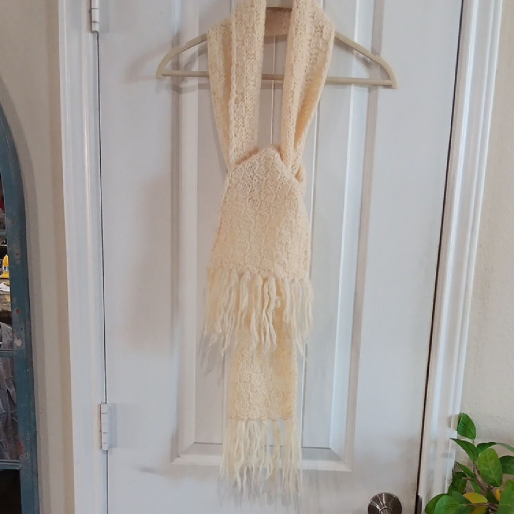 Vintage Abraham & Straus Cream Wool Scarf Long 62” Chunky Knit 6” Fringe Italy
